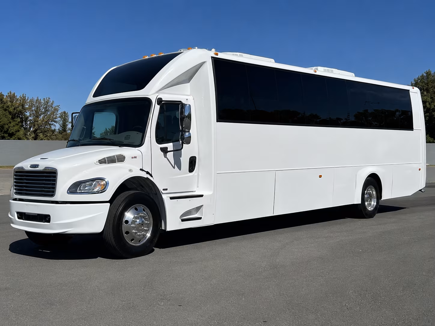 Burien Birthday, Sweet 16, & Quinceañera Party Bus Rentals