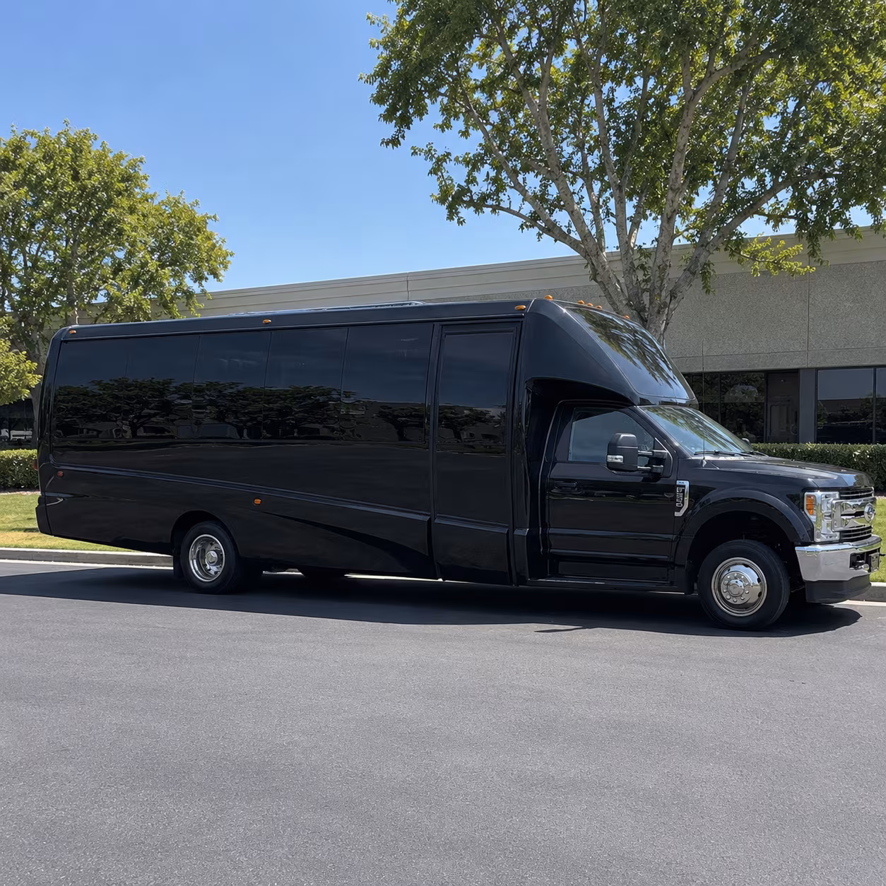 Redmond Homecoming & Prom Party Bus Rentals