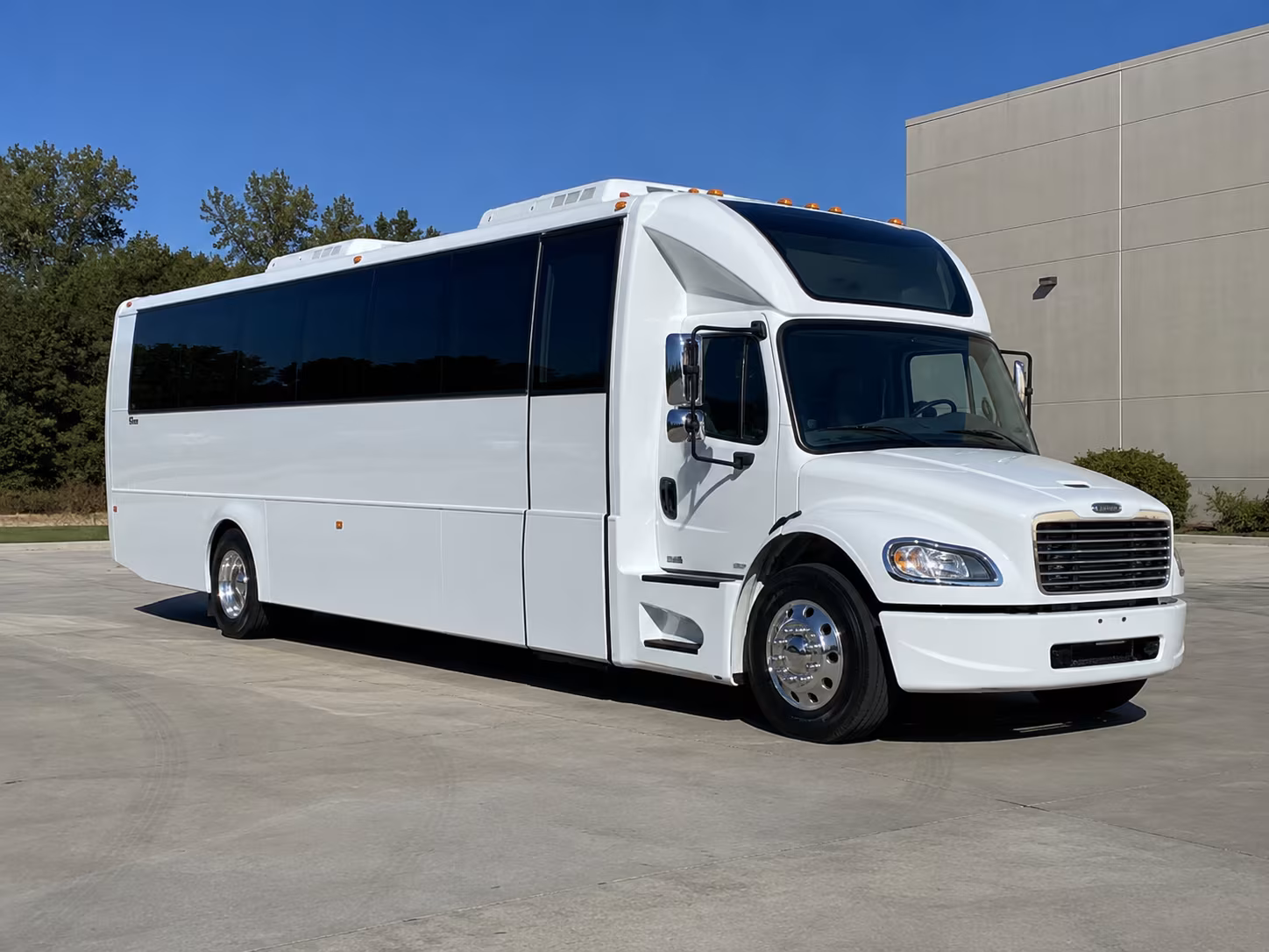 Renton Birthday, Sweet 16, & Quinceañera Party Bus Rentals
