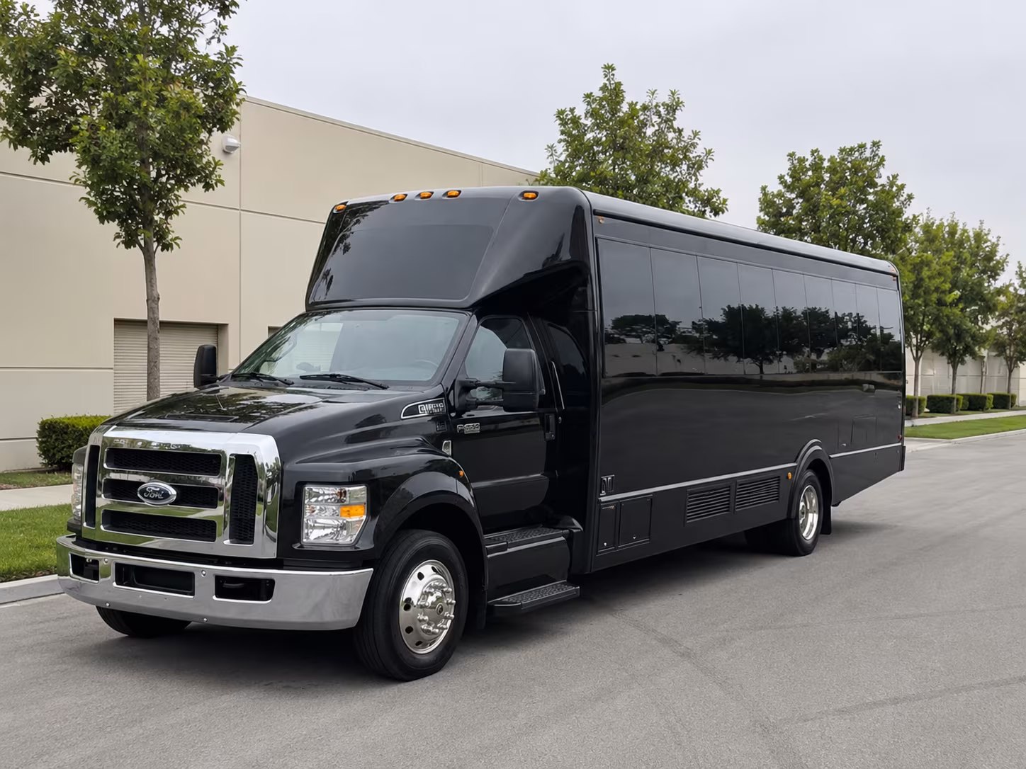Renton Winery Tour & Pub Crawl Transportation party bus exterior